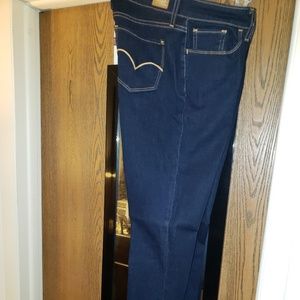 Ladies Levi's Jean's dark denim size 31W/32L